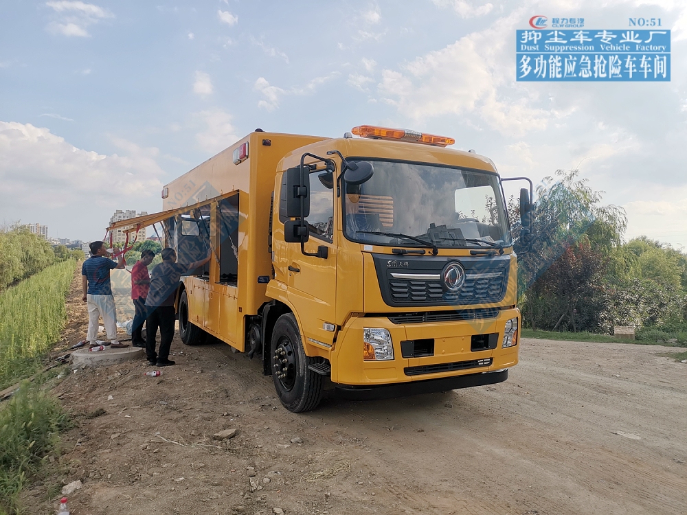 東風(fēng)天錦大流量排水搶險(xiǎn)車(chē)3000-4000m3/h